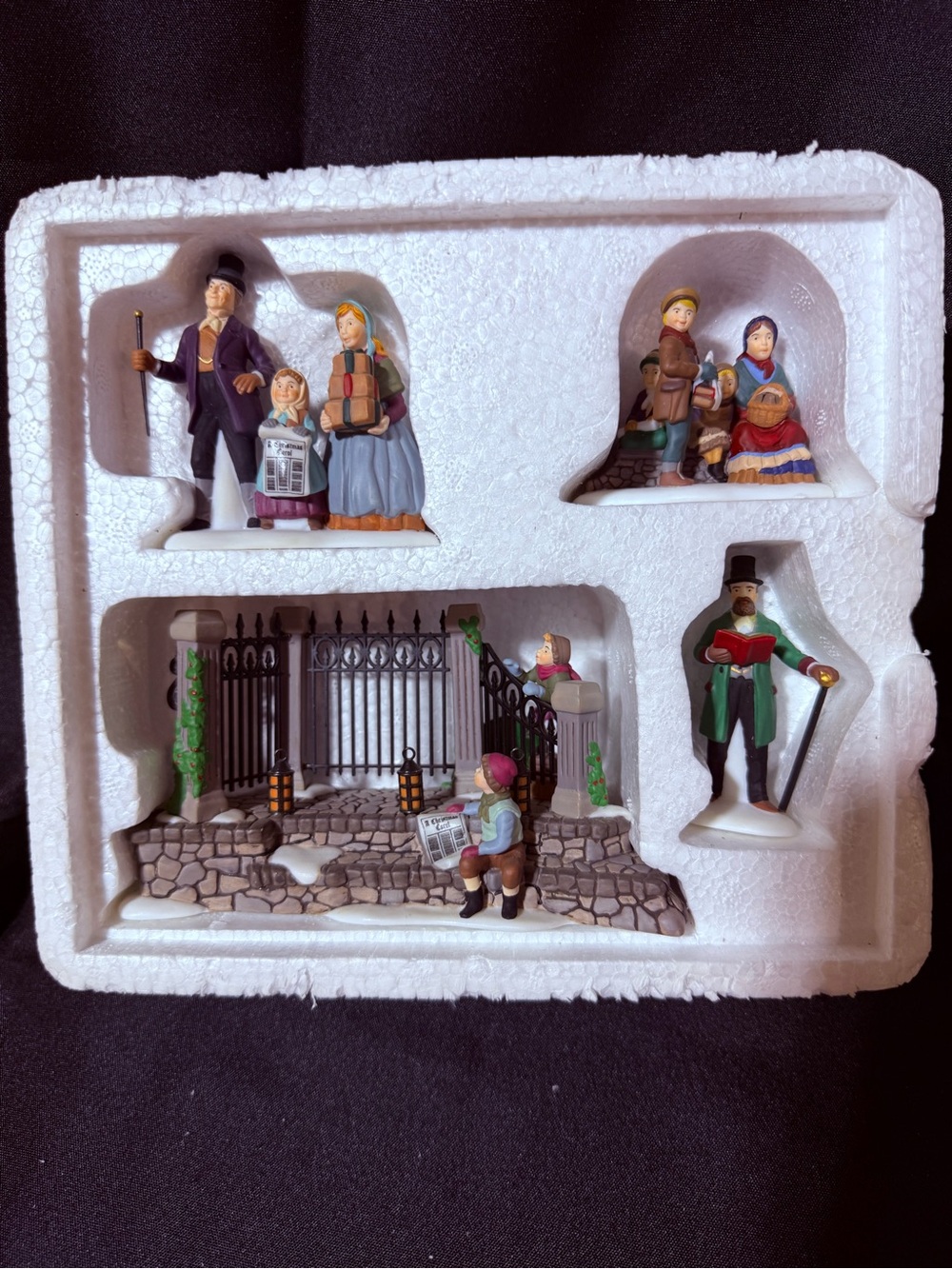 Department 56-  A Christmas Carol Reading